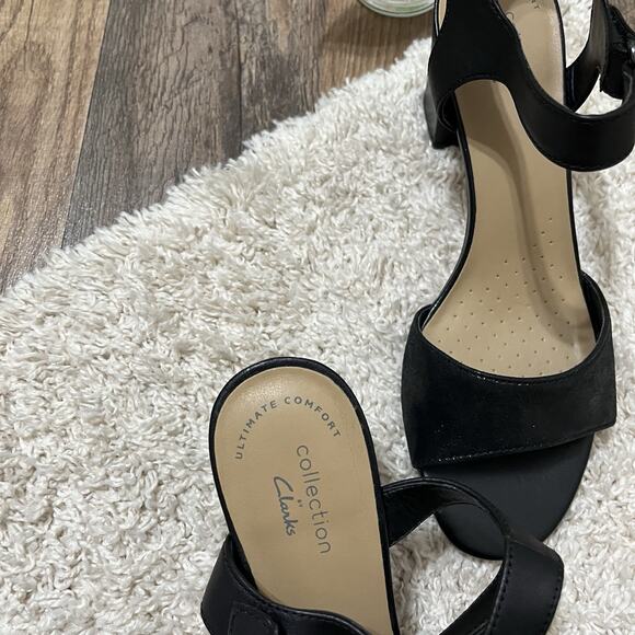 Clarks Size 7.5 M Black Leather Shimme Ankle Strap Deva Alice Heels Sandals - Picture 3 of 9